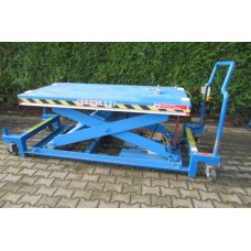 Mobiele schaartafel 500 kilo, hoogte max. cm . Gebruikt.